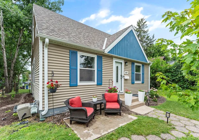 Homes for sale in Minneapolis, MN | 5640 23Rd Ave S, Minneapolis, MN 55417 | MLS# 7106098