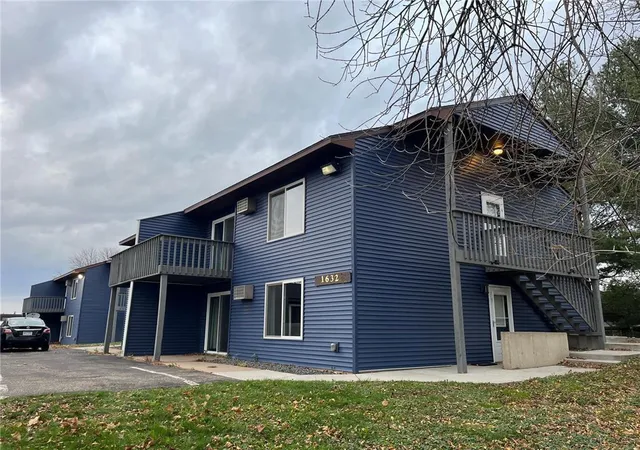 26th image of 1632 Pinewood Ln, Hudson, WI 54016 | MLS# 7106120