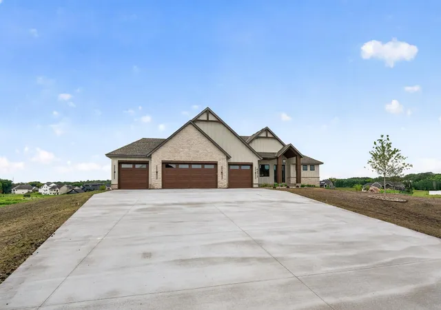Homes for sale in Andover, MN | 4473 166Th Ave Nw, Andover, MN 55304 | MLS# 7106126