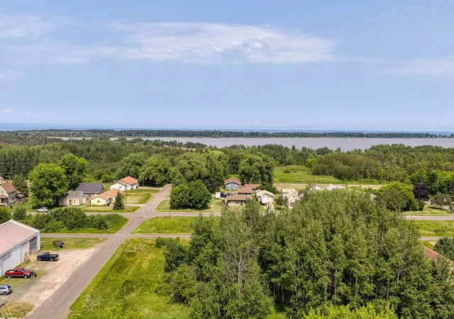 2nd image of 4106 E 1st St, Superior, WI 54880 | MLS# 7106152