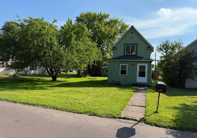 Homes for sale in Superior, WI | 4106 E 1St St, Superior, WI 54880 | MLS# 7106152