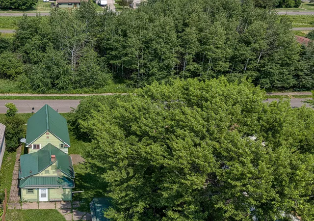40th image of 4106 E 1st St, Superior, WI 54880 | MLS# 7106152