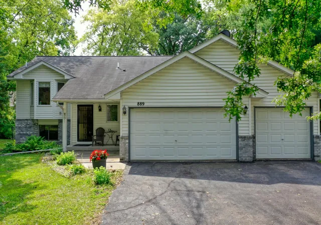 3rd image of 889 5Th Ave Sw, Forest Lake, MN 55025 | MLS# 7106163