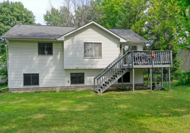 5th image of 889 5Th Ave Sw, Forest Lake, MN 55025 | MLS# 7106163