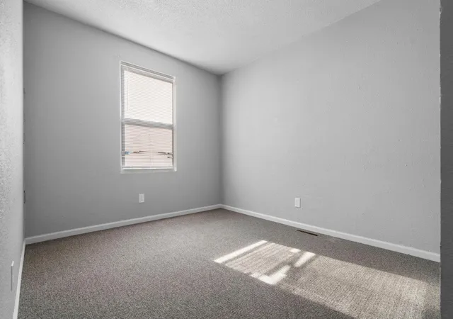 Photo 4 of House for sale at 1111 N 17th Avenue, Minneapolis, MN 55411 | MLS# 7106181 | Listing updated on 2026-08-12