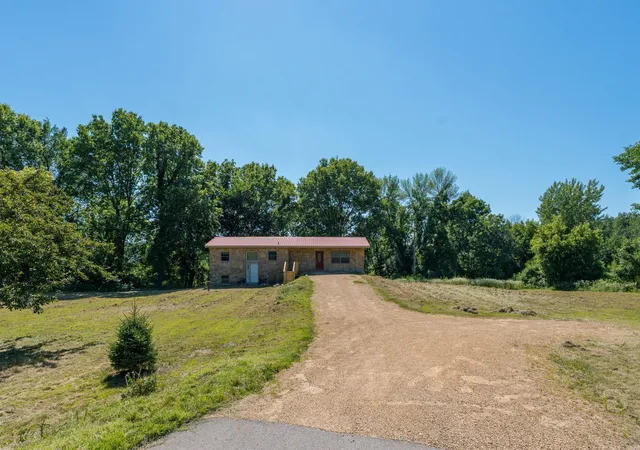 Photo 2 of Sale Pending at 18648 568th Avenue, Mankato, MN 56001 | MLS# 7106212 | Listing updated on 2026-08-31
