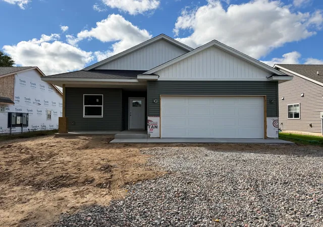 Photo 2 of Single family home for sale at 2242 8th Lane Se, Cambridge, MN 55008 | MLS# 7106243 | Listing updated on 2026-09-24