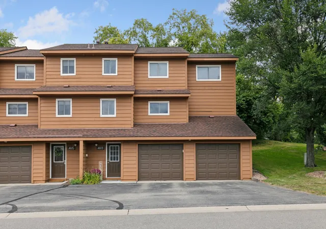 Photo 1 of Single family home for sale at 1603 Raindrop Dr, Saint Paul, MN 55121 | MLS# 7106271 | Listing updated on 2026-08-10