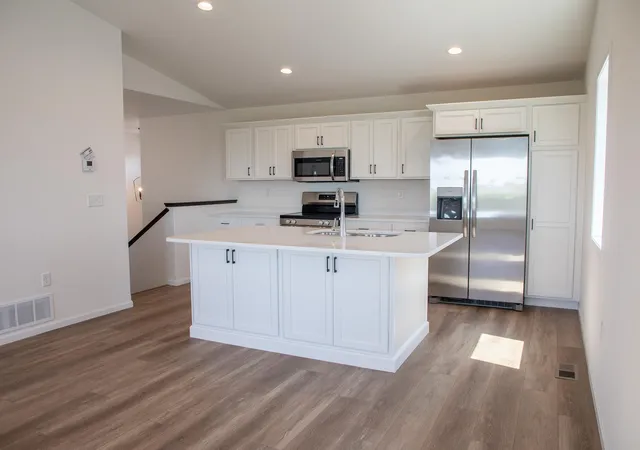 2nd image of 1193 Rachel Dr W, West Fargo, ND 58047 | MLS# 7106276