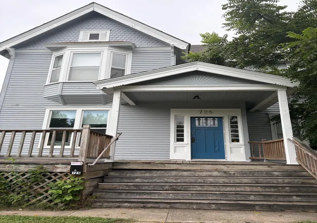 Photo 1 of Multi family home for sale at 725 S Cedar Ave, Owatonna, MN 55060 | MLS# 7106277 | Listing updated on 2026-10-07