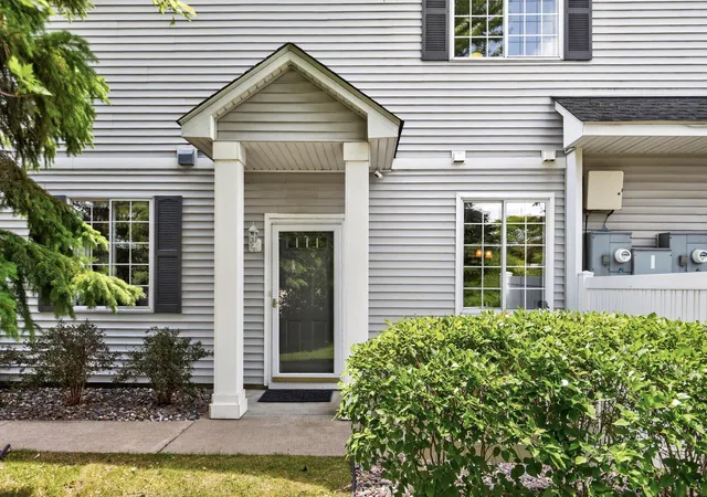 3rd image of 9649 Peony Ln N #1110, Maple Grove, MN 55311 | MLS# 7106285