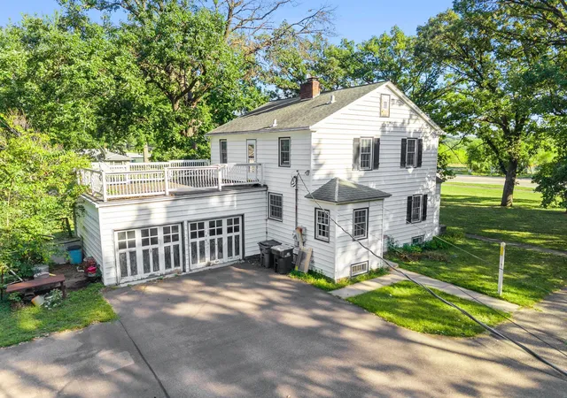 Photo 3 of Single family home for sale at 1831 County Rd I W, Saint Paul, MN 55126 | MLS# 7106293 | Listing updated on 2026-09-12