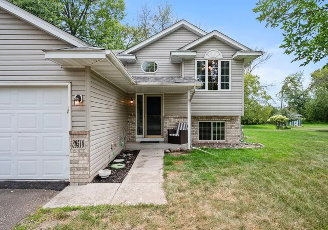 2nd image of 30510 Redding Ave, Shafer, MN 55074 | MLS# 7106296