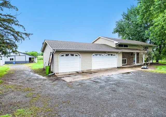 Homes for sale in Lindstrom, MN | 26463 Olinda Trl, Lindstrom, MN 55045 | MLS# 7106297