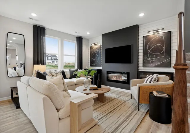 2nd image of 15169 Amber Fields Blvd, Rosemount, MN 55068 | MLS# 7106330
