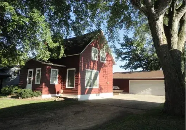Homes for sale in Silver Lake, MN | 317 Main St E, Silver Lake, MN 55381 | MLS# 7106332
