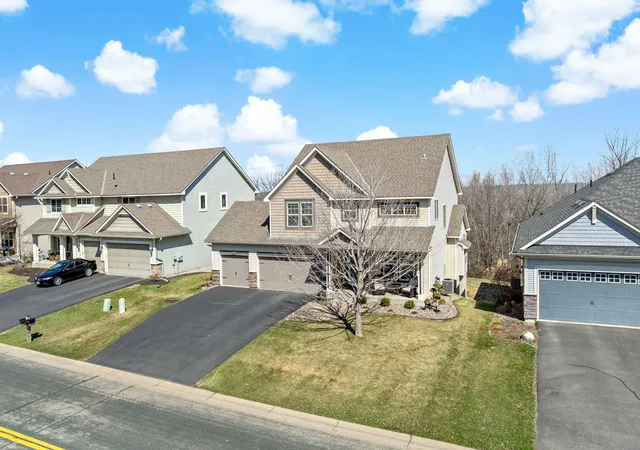 Homes for sale in Savage, MN | 8302 W 132nd St, Savage, MN 55378 | MLS# 7106335
