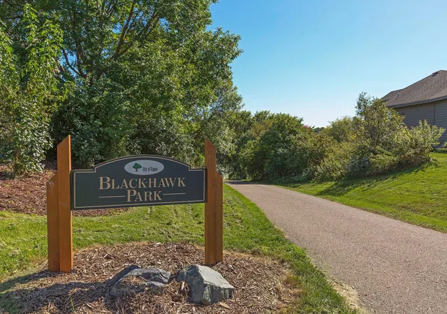 2nd image of 1887 Silver Bell Rd, Saint Paul, MN 55122