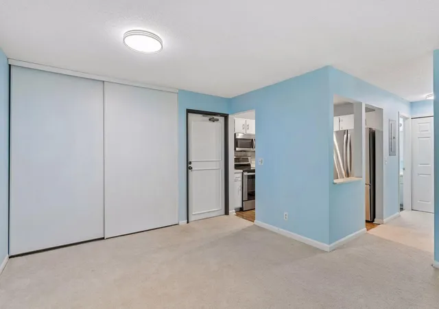 4th image of 1887 Silver Bell Rd, Eagan, MN 55122