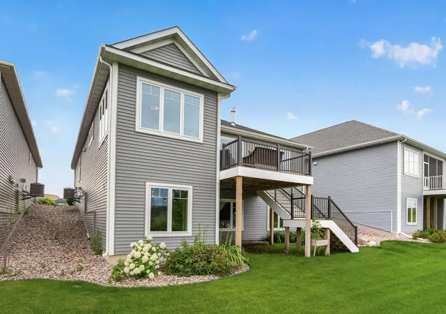 4th image of 1888 Oakpointe Dr, Waconia, MN 55387 | MLS# 7106345