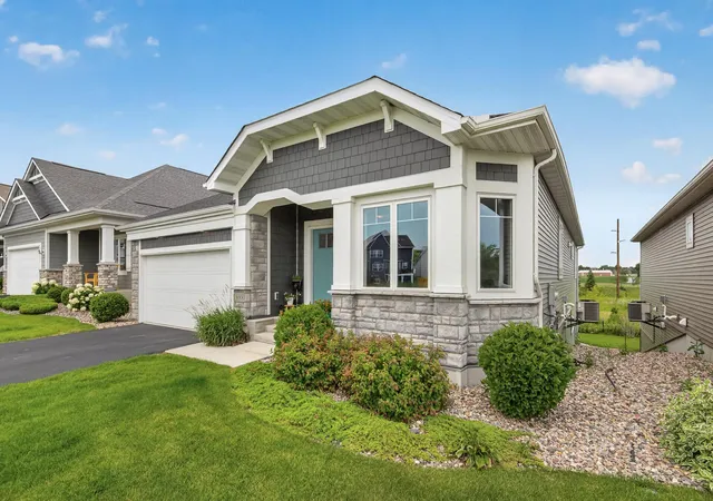 5th image of 1888 Oakpointe Dr, Waconia, MN 55387 | MLS# 7106345