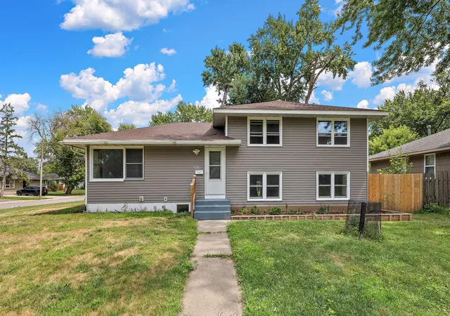 1st image of 6924 Scott Ave N, Minneapolis, MN 55429 | MLS# 7106377