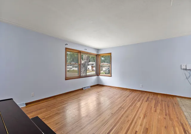 5th image of 6924 Scott Ave N, Minneapolis, MN 55429 | MLS# 7106377