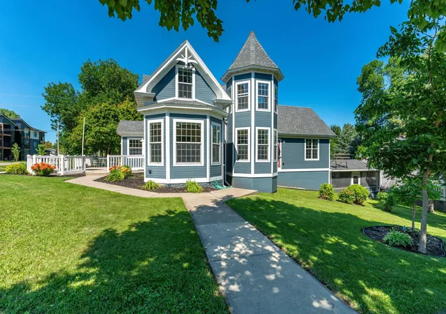 3rd image of 102 Summit St, Battle Lake, MN 56515 | MLS# 7106380