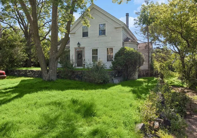 Photo 4 of Single family home for sale at 212 Basil St, Taylors Falls, MN 55084 | MLS# 7106383 | Listing updated on 2026-08-27
