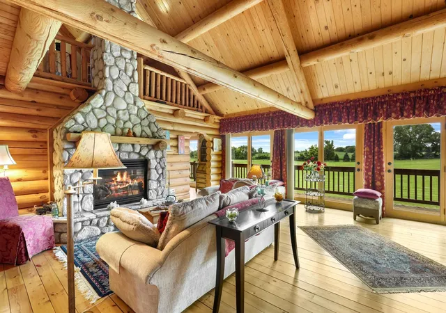 Photo 3 of Mansion for sale at 7917 165th Street E, Prior Lake, MN 55372 | MLS# 7106394 | Listing updated on 2026-10-27