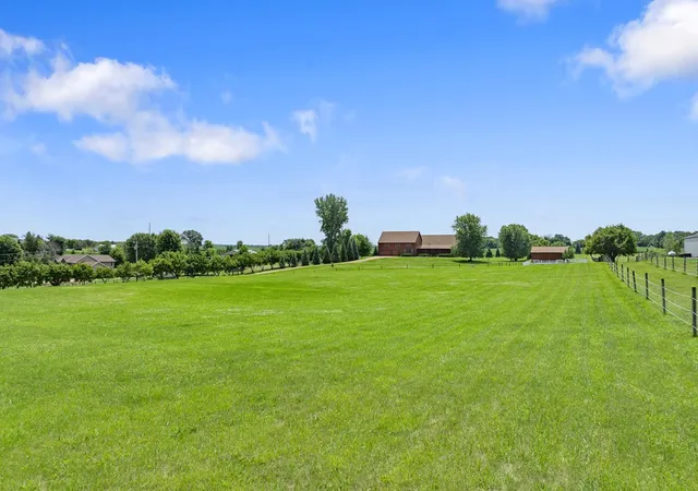Photo 4 of Single family home for sale at 7917 165th Street E, Prior Lake, MN 55372 | MLS# 7106394 | Listing updated on 2026-07-15