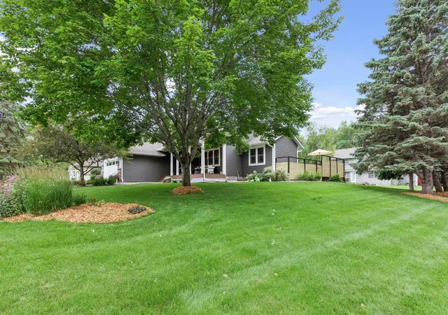 Homes for sale in Little Canada, MN | 2945 Costa Ln, Little Canada, MN 55117 | MLS# 7106423