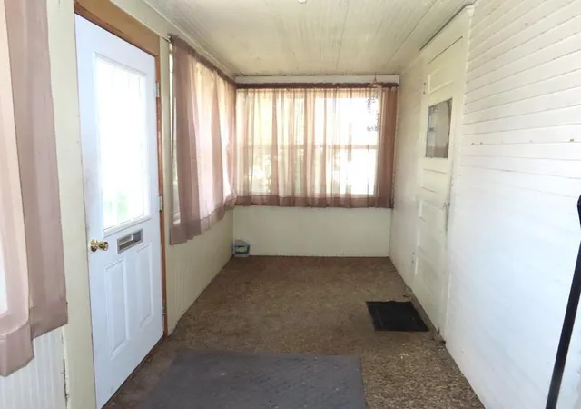Photo 2 of Sale Pending at 320 Red Lake Blvd, Thief River Falls, MN 56701 | MLS# 7106434 | Listing updated on 2026-09-24