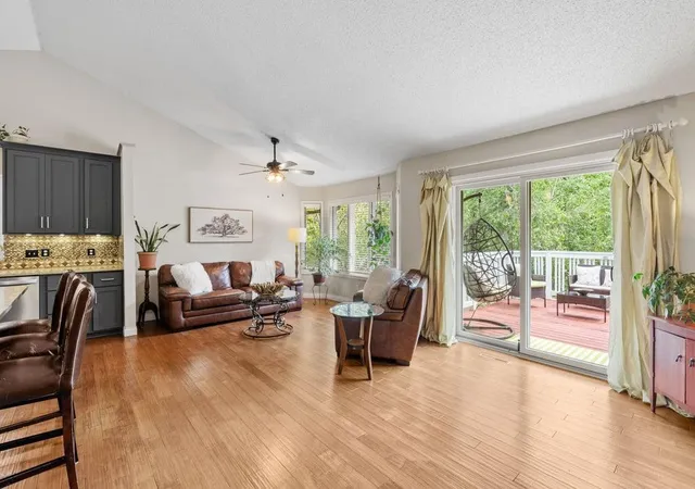 4th image of 1957 Park Ridge Dr, Chaska, MN 55318 | MLS# 7106457