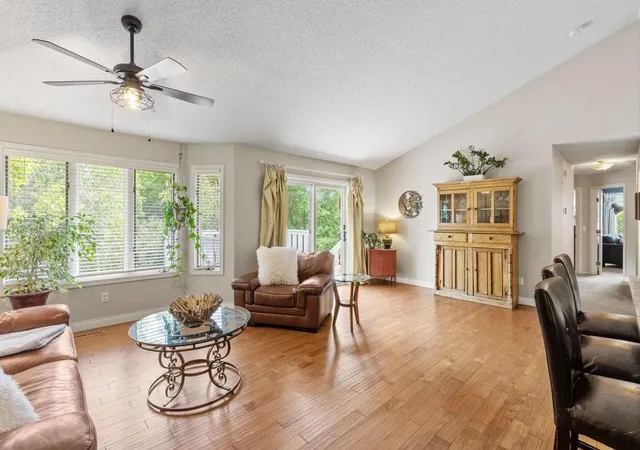 5th image of 1957 Park Ridge Dr, Chaska, MN 55318 | MLS# 7106457