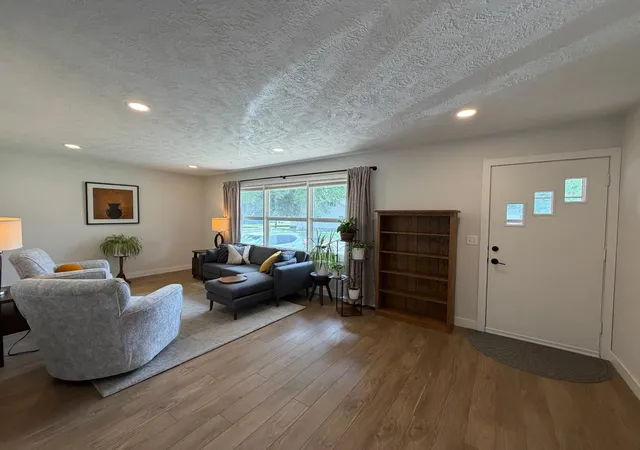 5th image of 209 E Barck Ave, Luverne, MN 56156 | MLS# 7106474
