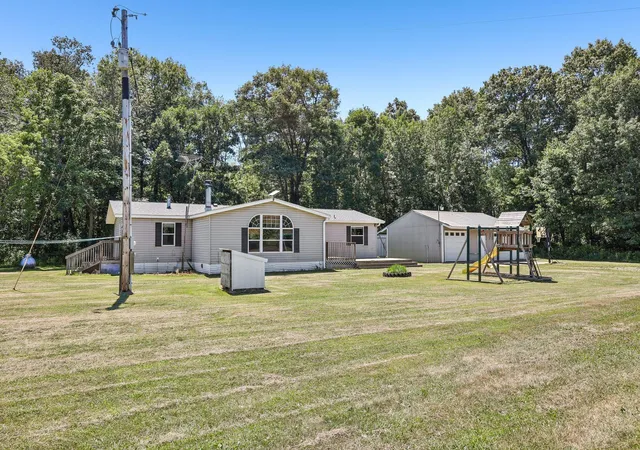 Photo 3 of Single family home for sale at 37451 Jasper St Nw, Dalbo, MN 55017 | MLS# 7106479 | Listing updated on 2026-09-22