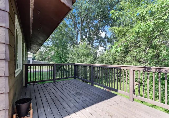 Homes for sale in Vadnais Heights, MN | 1344 Willow Lake Blvd, Vadnais Heights, MN 55110 | MLS# 7106495