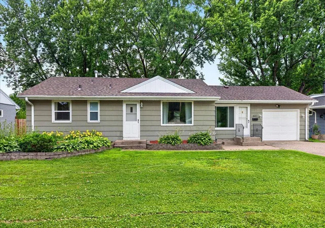 1st image of 5657 Nevada Ave N, Crystal, MN 55428 | MLS# 7106499