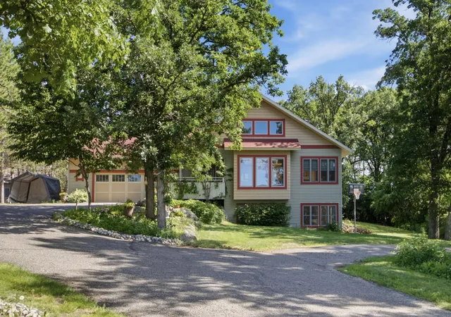 Photo 2 of Single family home for sale at 1854 Long Lake Rd, Detroit Lakes, MN 56501 | MLS# 7106507 | Listing updated on 2026-09-14