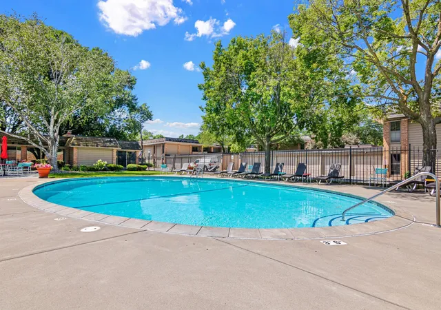Photo 2 of Single family home for sale at 6487 Barrie Rd, Minneapolis, MN 55435 | MLS# 7106511 | Listing updated on 2026-10-01