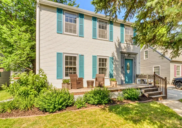 Photo 2 of Single family home for sale at 415 12th Street N, Moorhead, MN 56560 | MLS# 7106519 | Listing updated on 2026-09-15