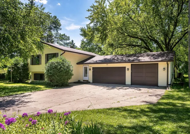 2nd image of 13589 67th Pl N, Maple Grove, MN 55311 | MLS# 7106521