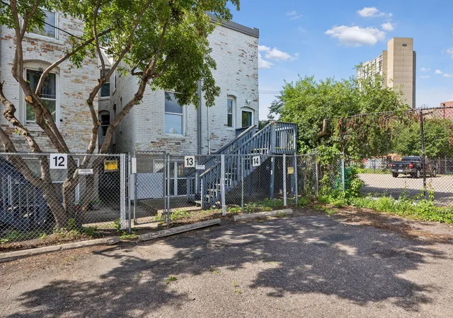 Listing Photo 2 - Condo for sale in building located at 1816 S 5Th St, Minneapolis, MN 55454 - Unit #B