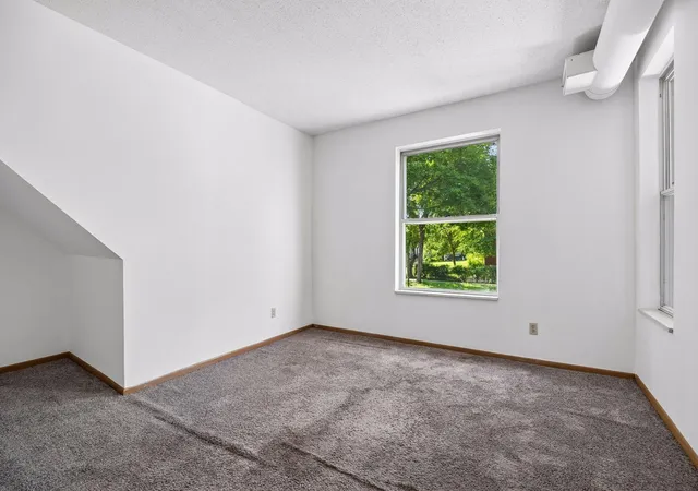 Listing Photo 4 - Condo for sale in building located at 1816 S 5Th St, Minneapolis, MN 55454 - Unit #B