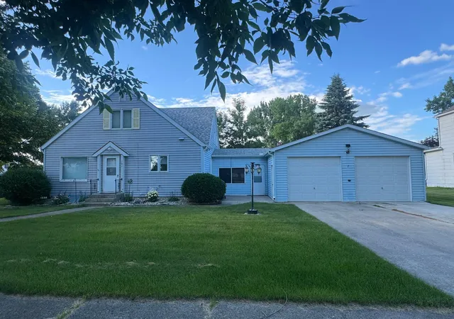 1st image of 101 6th St E, Finley, ND 58230 | MLS# 7106527