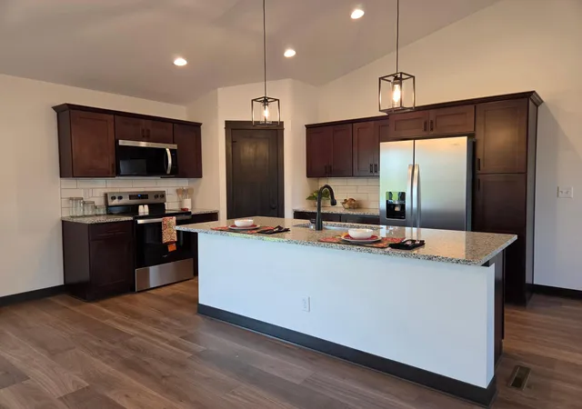 Photo 2 of Single family home for sale at 3 Marie Cir, Elysian, MN 56028 | MLS# 7106562 | Listing updated on 2026-08-31