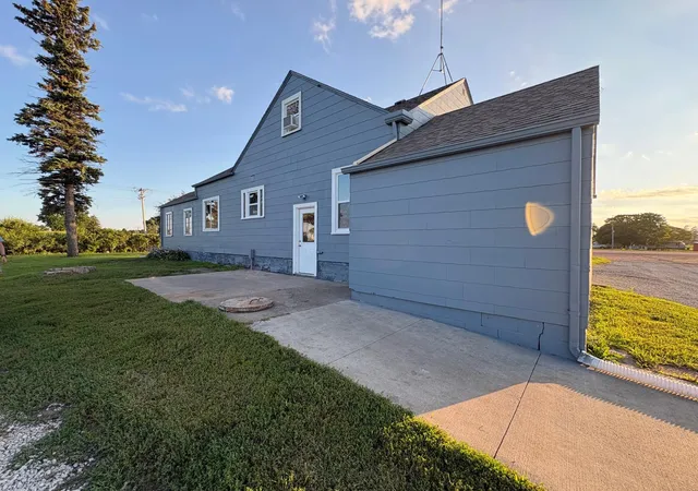 Homes for sale in Welcome, MN | 1304 130Th Ave, Welcome, MN 56181 | MLS# 7106571