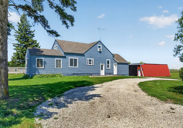 Photo 4 of Sale Pending at 1304 130th Avenue, Welcome, MN 56181 | MLS# 7106571 | Listing updated on 2026-09-22