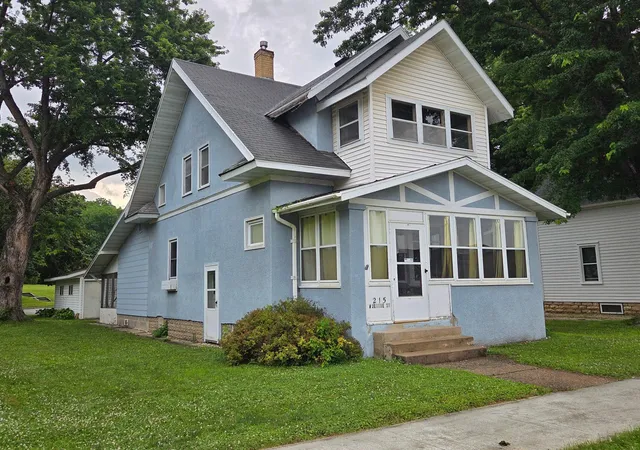 1st image of 215 W Jessie St, Rushford, MN 55971 | MLS# 7106580